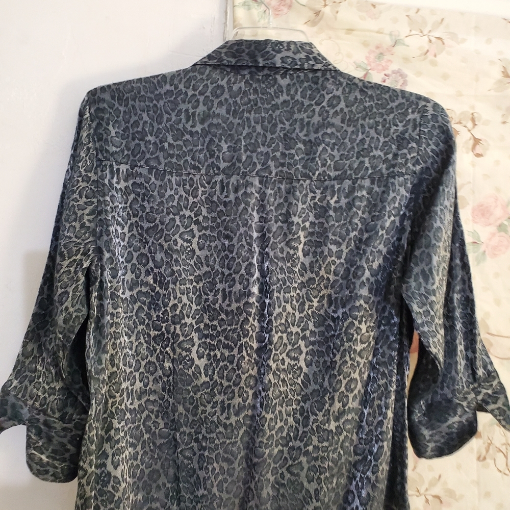 Blouses - Picture 2 of 4